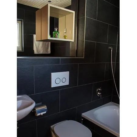 Ferienwohnung Mondholz 가르미슈파르텐키르헨